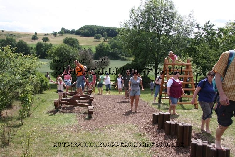 Nahe am Sommer 2011 - Monzingen - Barfußpfad Bad Sobernheim - Gleichgewichtsübungen - 1