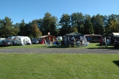 Oktoberfest - Das Camp - Treffpunkt in der Mitte